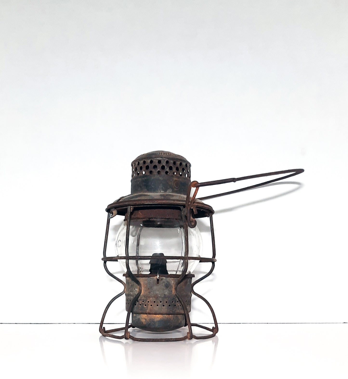 1925 Armspear MFG Railroad Lantern